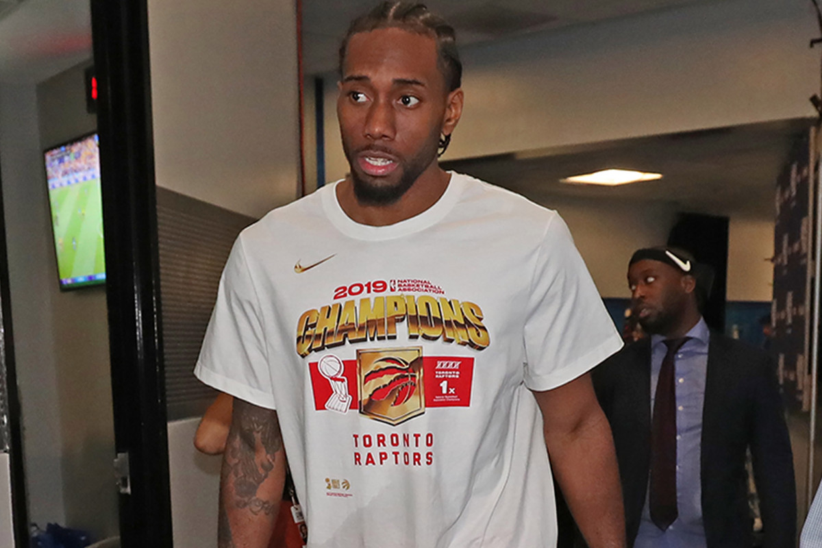 英超第15轮狼队对阵曼联凌晨开战（英超第15轮：狼队迎战曼联，今夜凌晨开球）