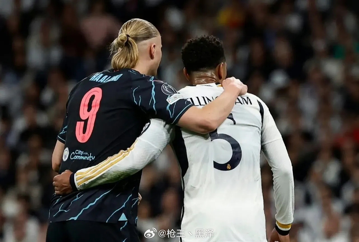 孙铭徽反击脑后助攻桑普森转身上篮2+1 曾凌铉拉拽球衣还被判违体（孙铭徽快攻背后妙传助桑普森转身打成2+1，曾凌铉拽球衣被判违体）