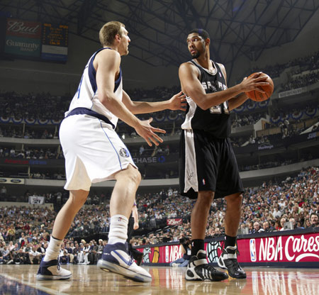 TA：加拉格尔在马德里过得很开心，俱乐部对他的工作态度满意（TA：加拉格尔在马德里过得愉快，俱乐部对其职业态度表示认可）