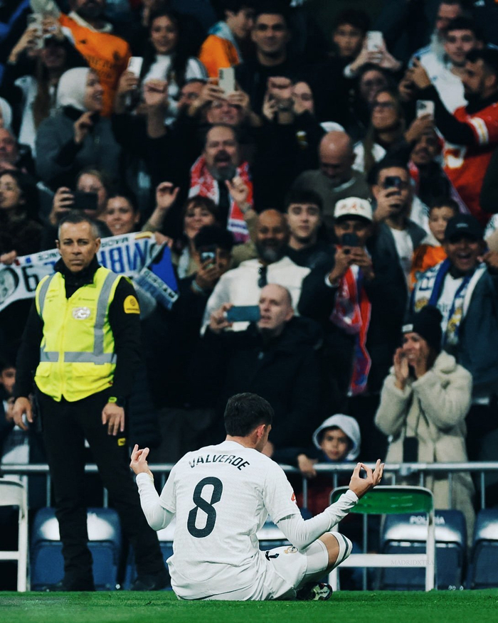 托普穆勒：巴萨各个位置都很强，弗里克是德国足球的一名大使（托普穆勒：巴萨全线实力雄厚，弗里克堪称德国足球大使）