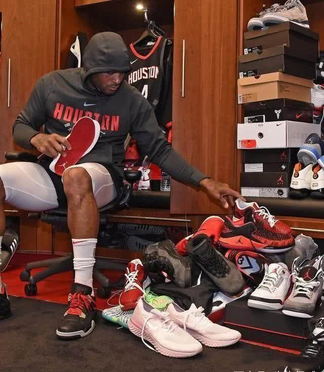 孙兴慜：我来洛杉矶是为了举起冠军奖杯，希望明年能争取夺冠（孙兴慜：奔赴洛杉矶只为捧杯，期待来年冲击冠军）