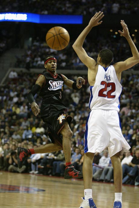 大连人队球迷热情依旧（大连人队拥趸热情不减）