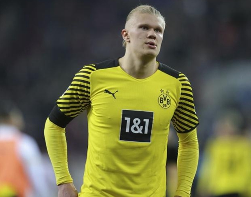 CBA球队战绩分析及焦点对决回顾（CBA各队战绩盘点与焦点之战复盘）