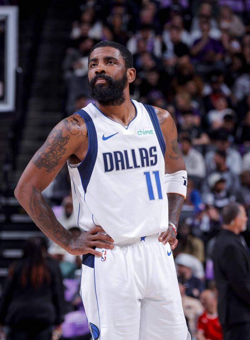 伊布加盟巴萨的故事：与梅西并肩作战的梦想（伊布与巴萨：携手梅西的逐梦之旅）