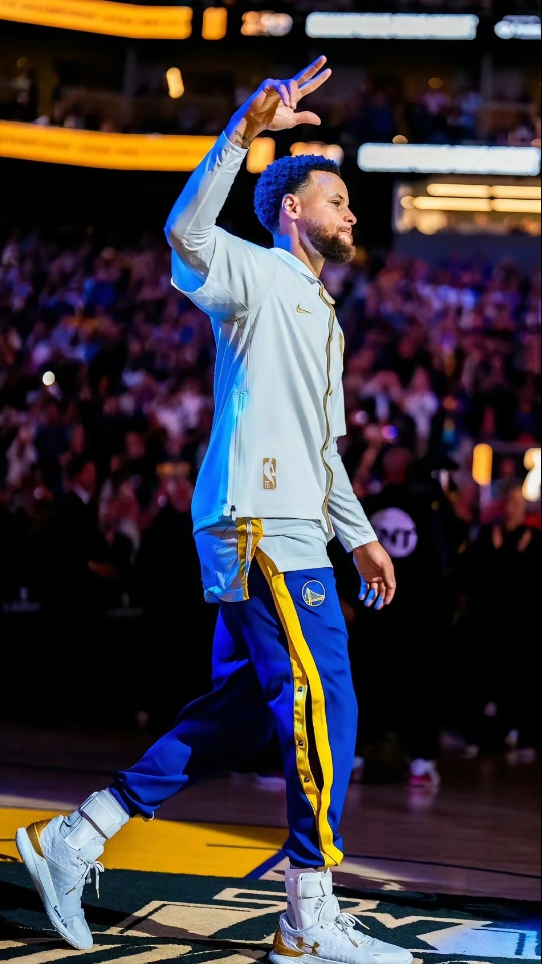 绿帽哥独家：斯洛特帅位告险，部分核心球员对其战术感到困惑（独家：斯洛特帅位岌岌可危，部分核心对其战术存疑）