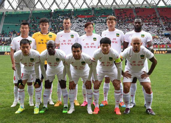 篮球火箭球队连续两场胜利庆祝（火箭队连赢两场后庆祝）