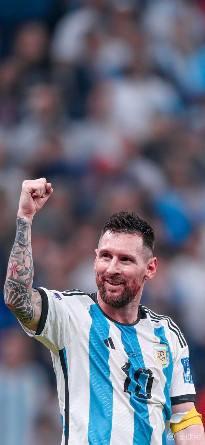 传闻：拜仁非常欣赏埃弗顿边锋恩迪亚耶（消息称，拜仁青睐埃弗顿边锋恩迪亚耶）