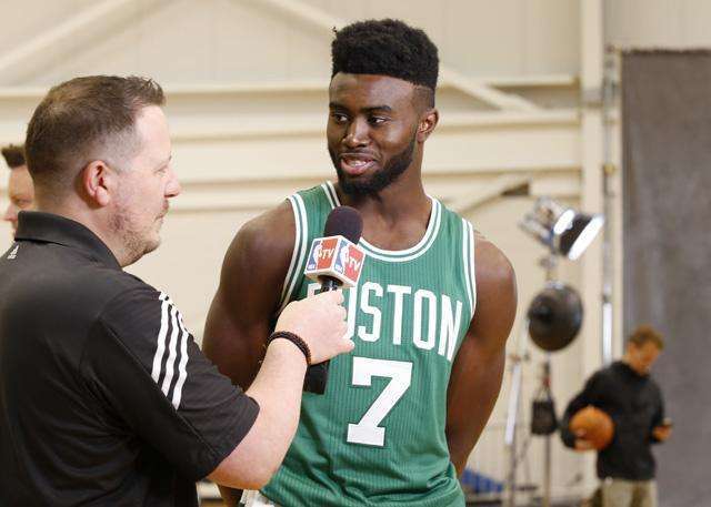 国米20岁中场卡尔博尼或冬窗终止热那亚租借（国米20岁中场卡尔博尼或将在冬窗提前结束热那亚租期）