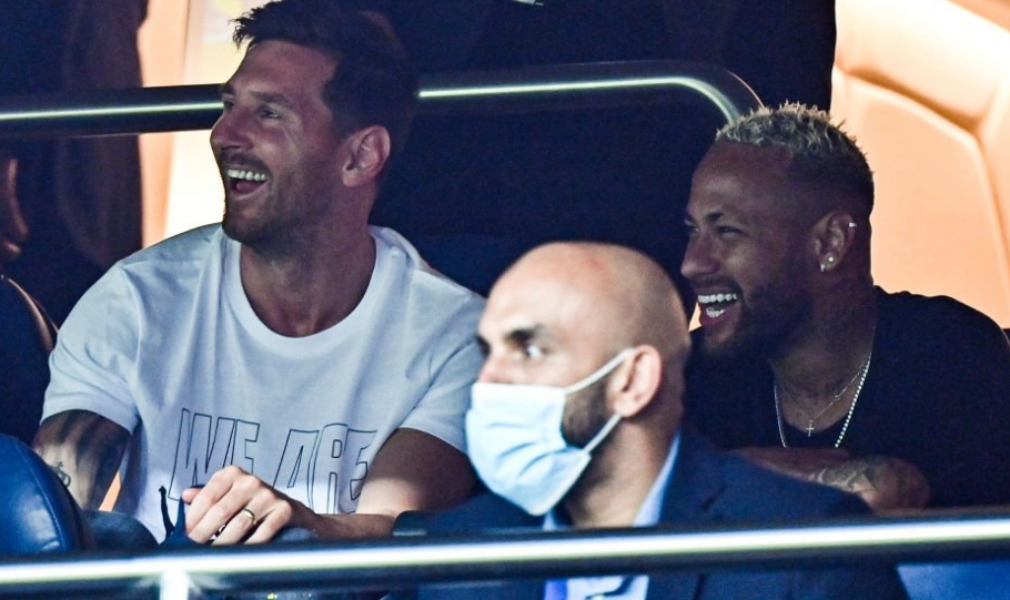 快攻战术被他们玩明白了（他们已把快攻战术吃透了）